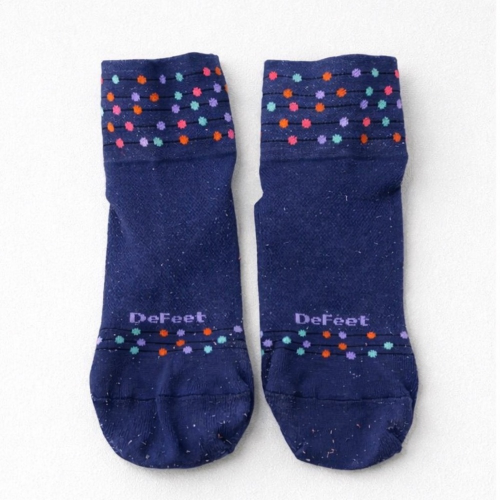 Defeet Cycling Socks, Size Medium